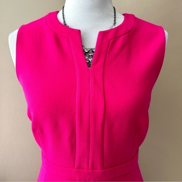 Diane von Furstenberg DVF Hot Pink Fleur Sleeveless Mini Dress Split Neck Size 6 - Picture 3 of 10